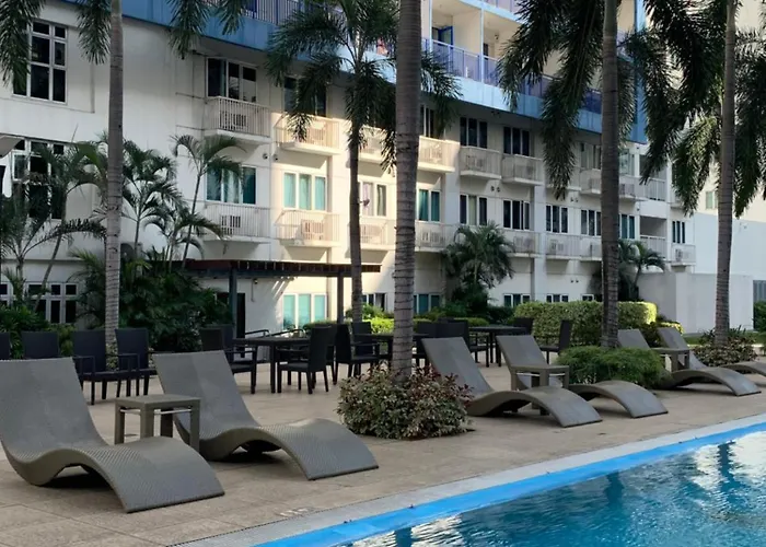Stayction Sea Residences Hotel Manila